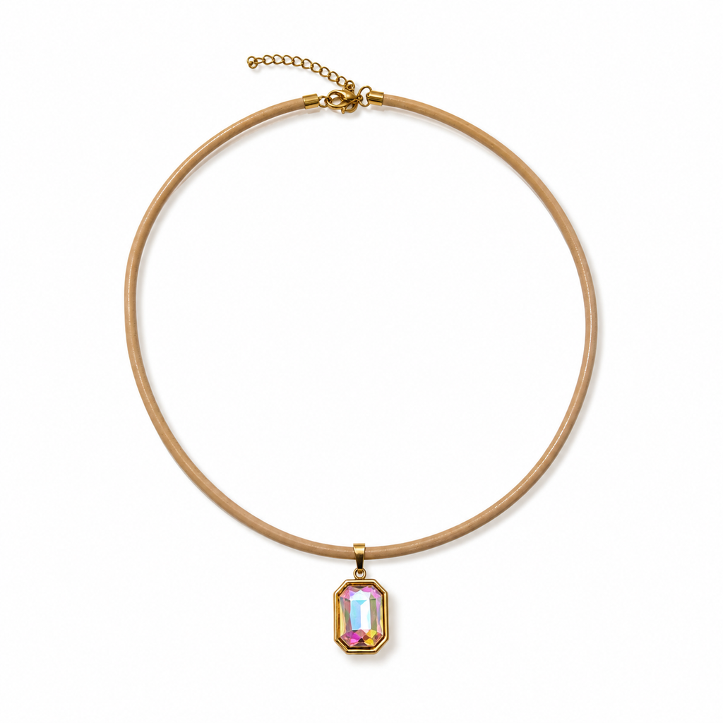 Quin Pendant Necklace : Hypoallergenic and Water Resistant
