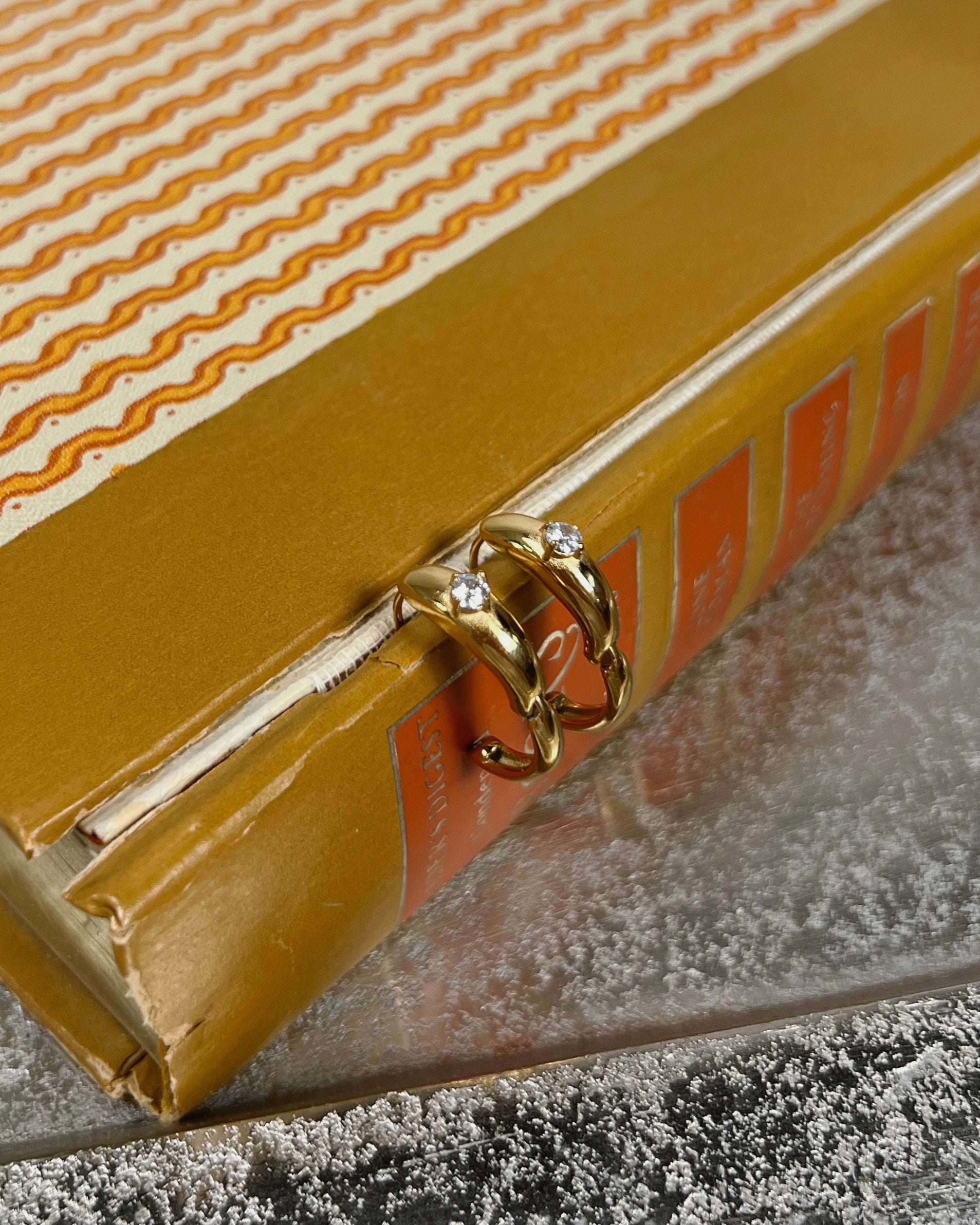 Sutton Hoops : Hypoallergenic and Water Resistant