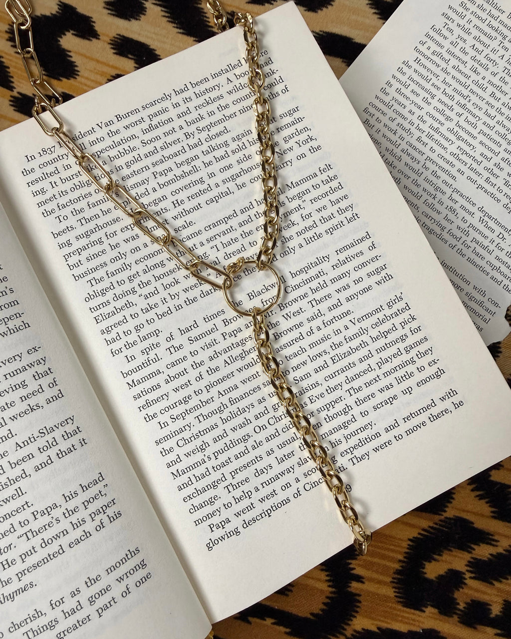 Seattle Drop Chain Necklace : Hypoallergenic and Water Resistant