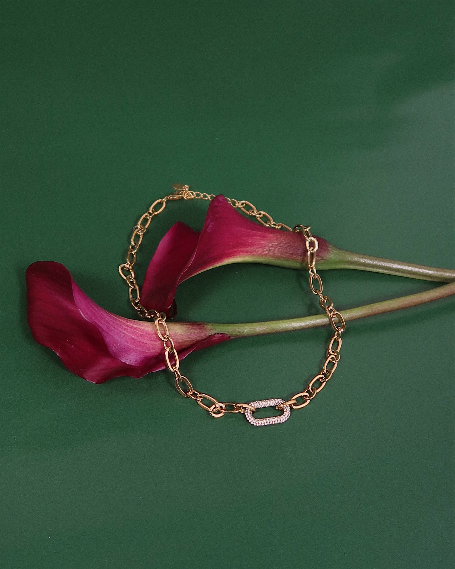 Hollywood Chain Necklace : Hypoallergenic and Water Resistant