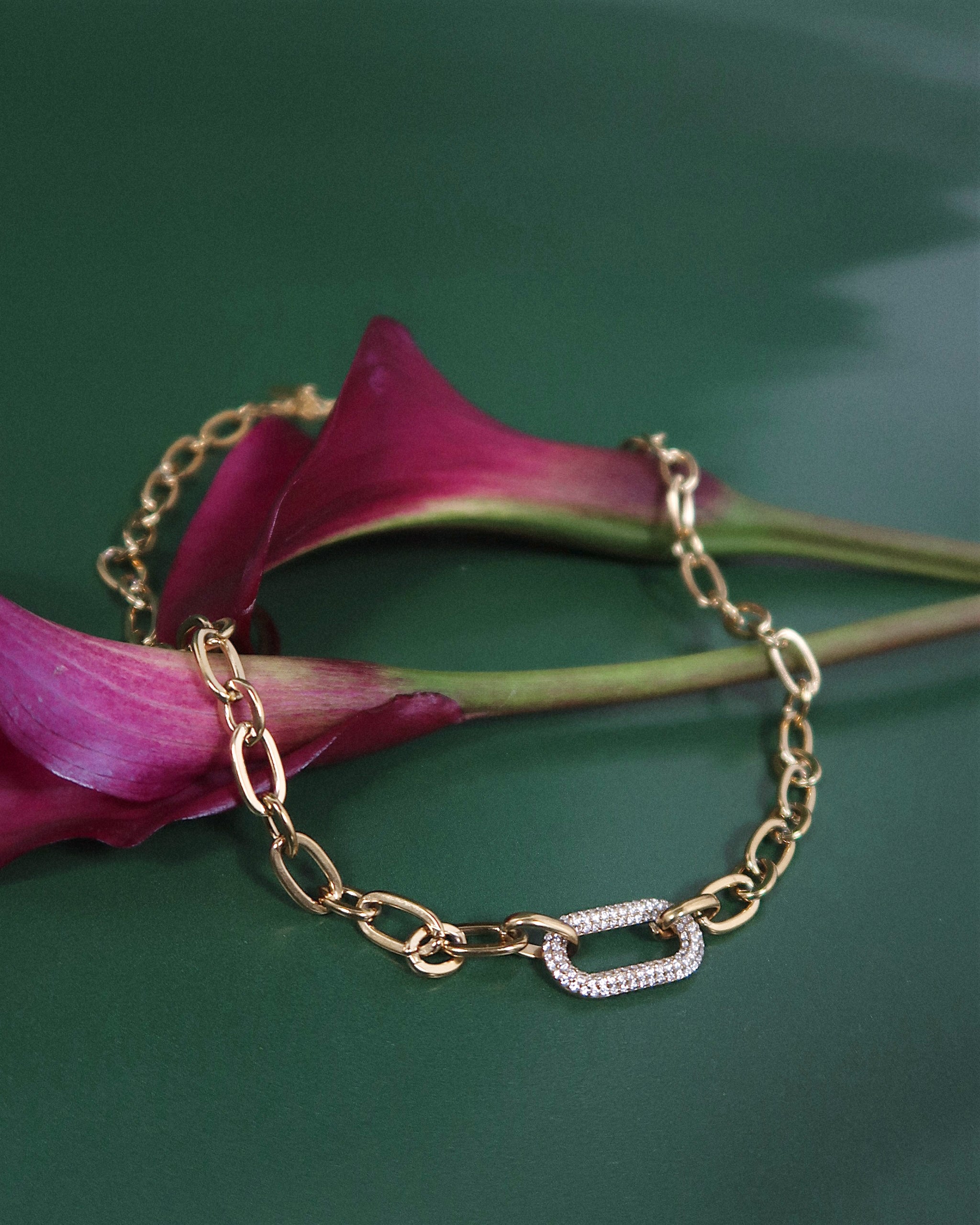 Hollywood Chain Necklace : Hypoallergenic and Water Resistant