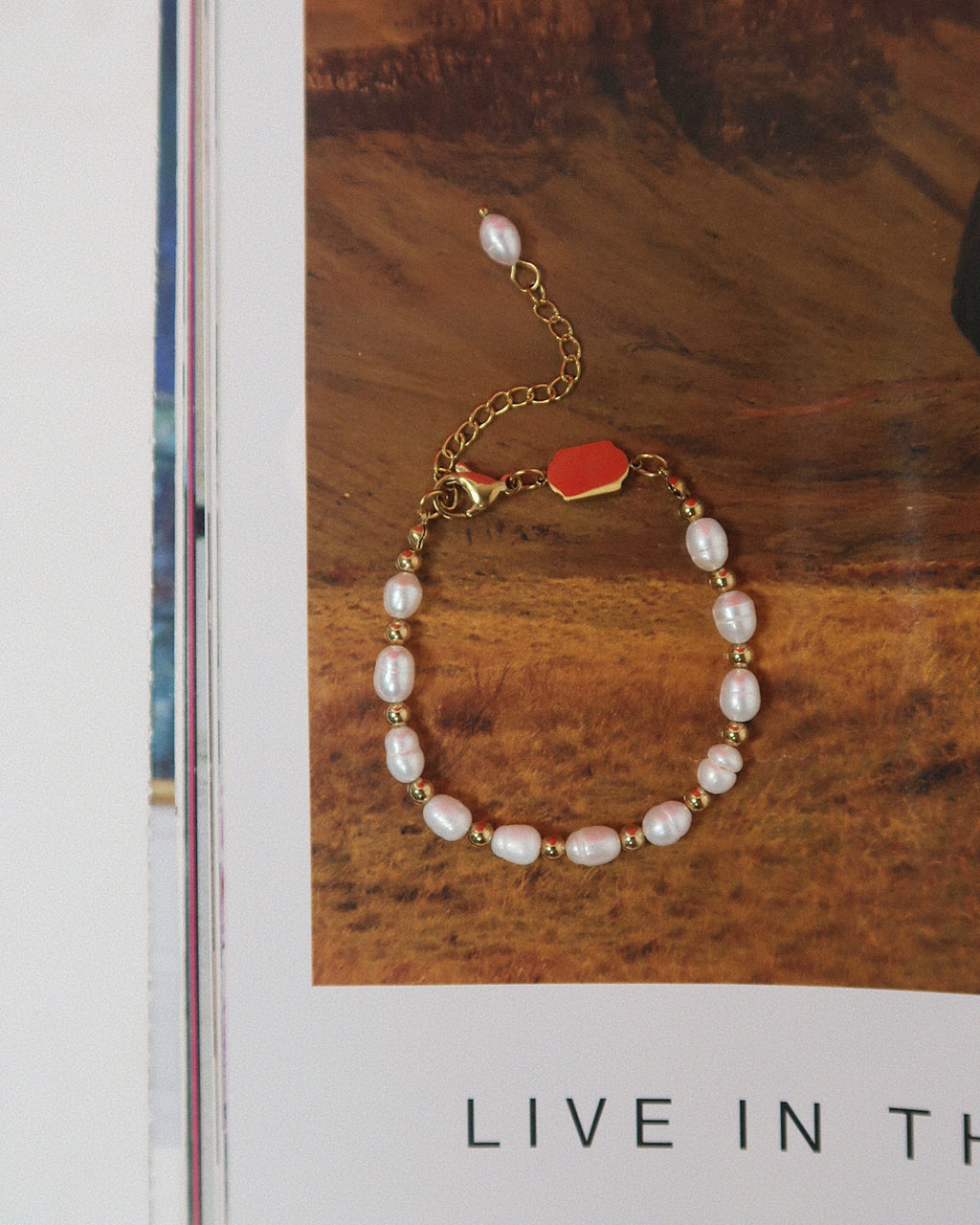 Pinto Pearl Bracelet : Hypoallergenic and Water Resistant